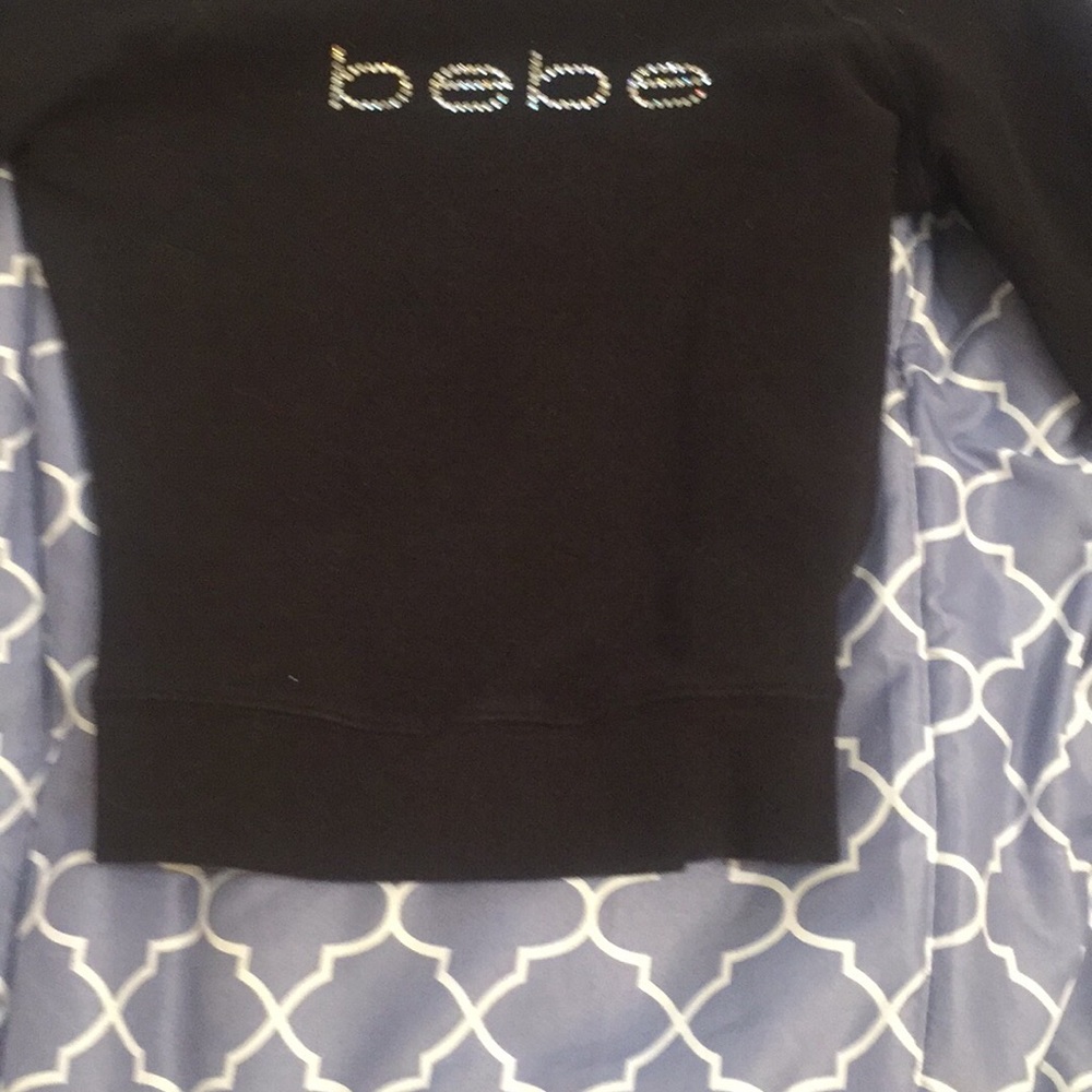 Clothes - Picture 3 of 8